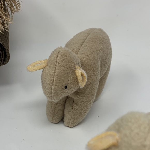 6 pc Shepherd w lambs black sheep Nativity Scene decorations fabric dolls vtg - Picture 7 of 17